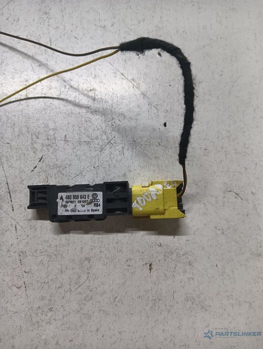 Senzor impac airbag  VOLKSWAGEN TOUAREG 7LA, 7L6, 7L7 2002 - 2013 4b0959643e