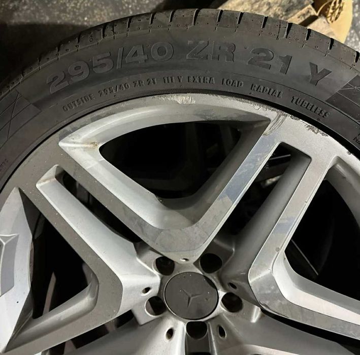 3 броя джанти 21 цола с гуми 295/40/21 ot мерцедес GL