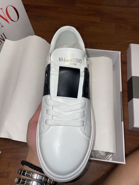Valentino Garavani обувки