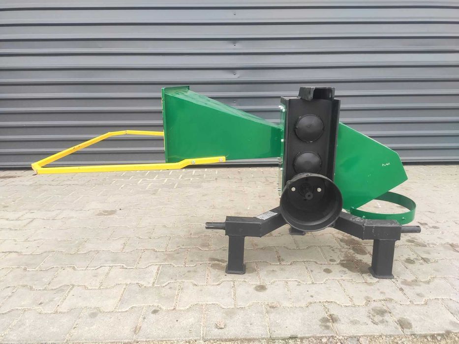 Tocator de crengi pentru tractore cu 4 sau 6 cutite - Piese de schimb