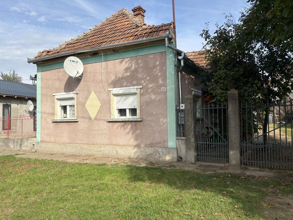 De vanzare case si terenuri la Urziceni Padure