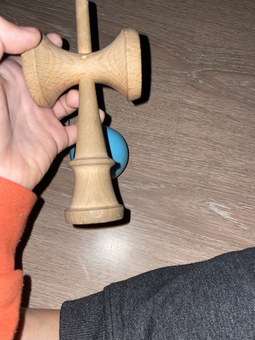 Vând kendama krom pop blue