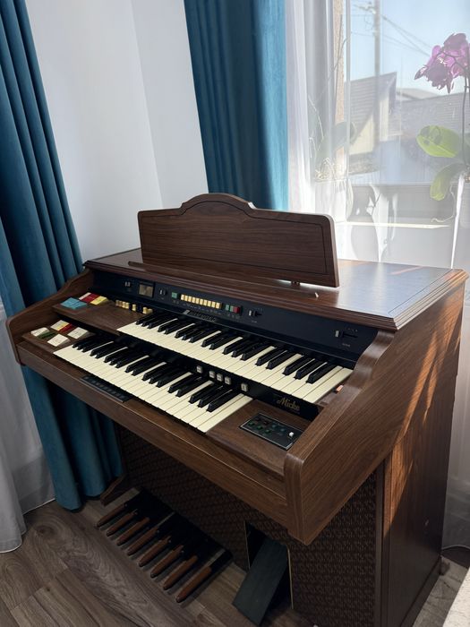 Pian Electric / Orgă Hammond