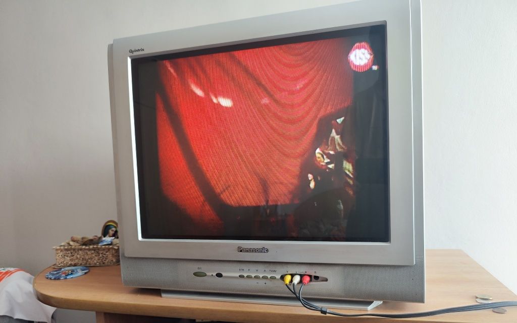 Televizor Panasonic Quintrix