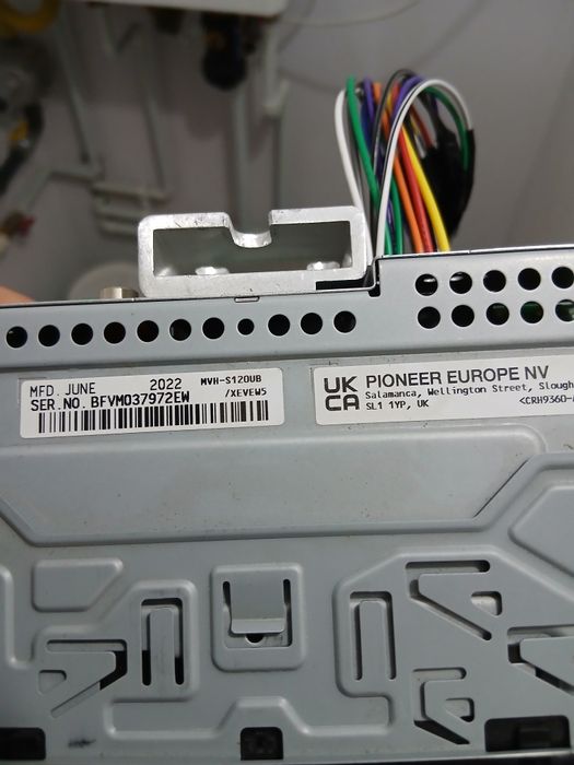 Vând cd player pioneer