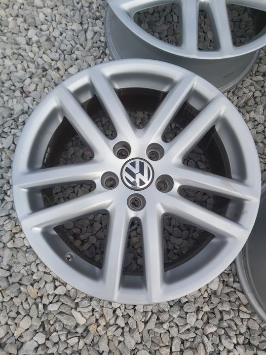 5х112..17.цола. 7.5j ET47. Оргинални VW.