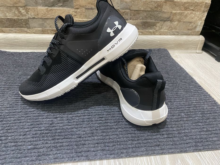 Under Armour Hovr номер 38,5