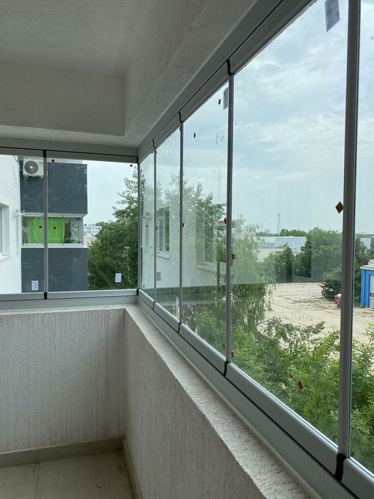 Sticlă armonică Glisantă culisantă pentru terase foisoare balcoane