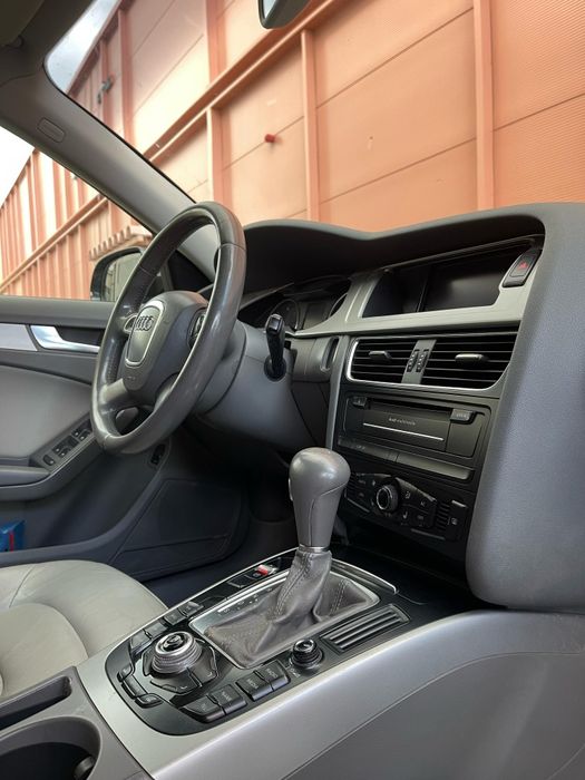 Audi a4 b8 2.0 tdi an 2010