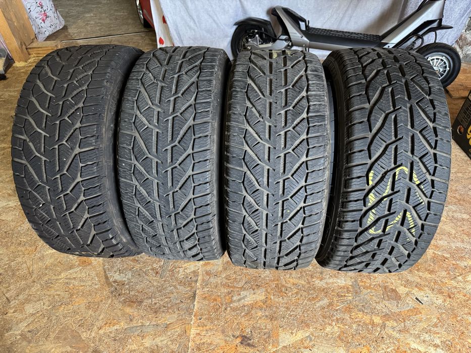 Vand cauciucuri RIKEN Iarna 225 40 18 NOI
