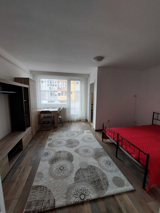 Garsonieră de închiriat