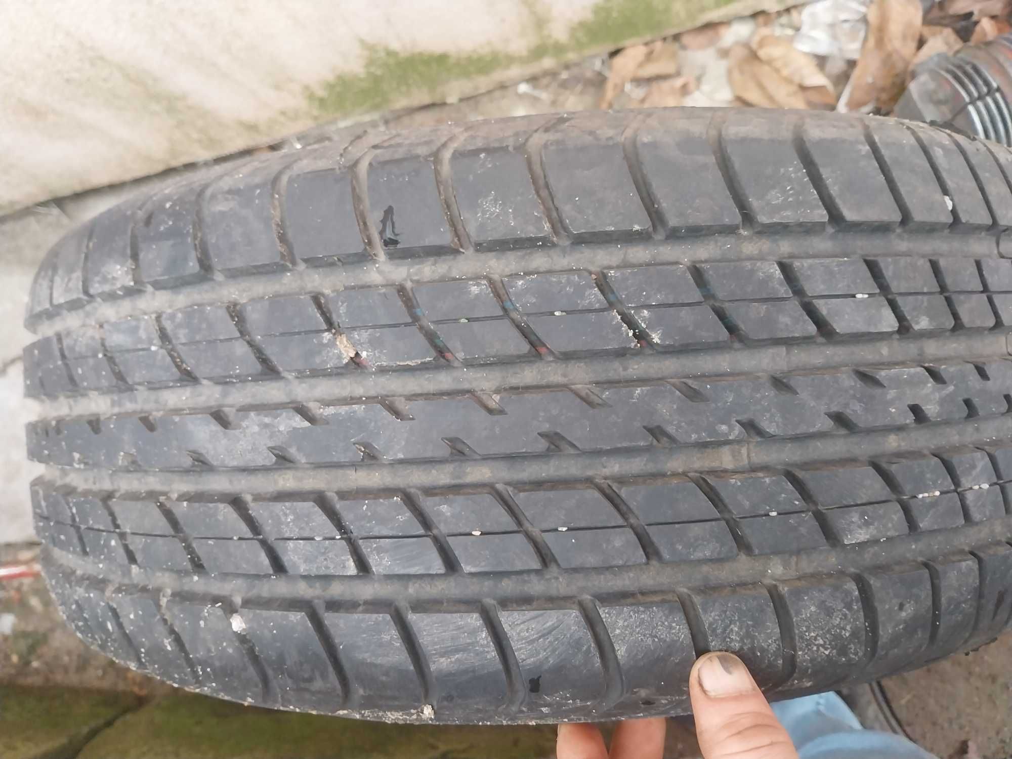 Vand janta de tabla foarte buna cauciuc nou dunlop 205/55 R16 200 lei