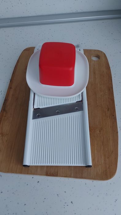 Тапъруеър ренде Мандо Джуниър