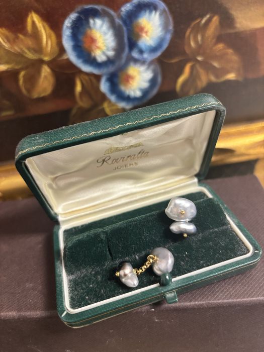 Butoni camasa perle si aur 18k