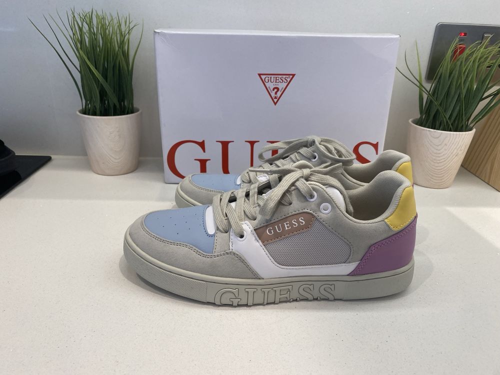 Guess кецове 39 номер