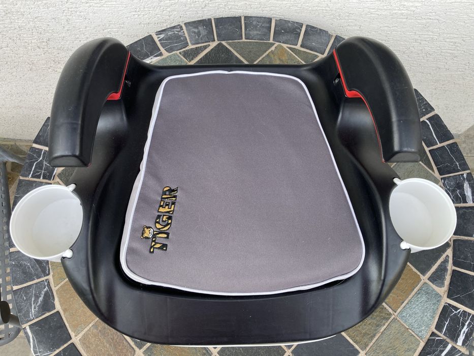 Booster copii 15-36 kg Caretero Tiger