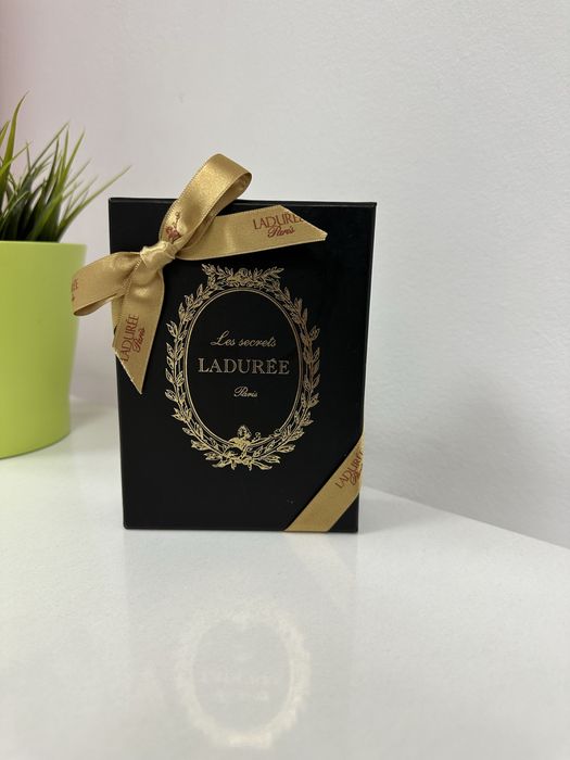 Декоративна черна кутия Ladurée
