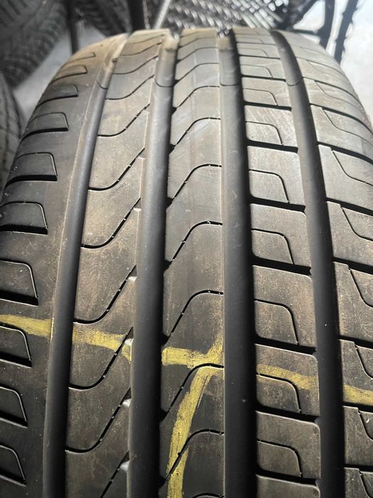 4бр 235/45/20 Пирели 7-8мм дот 2020