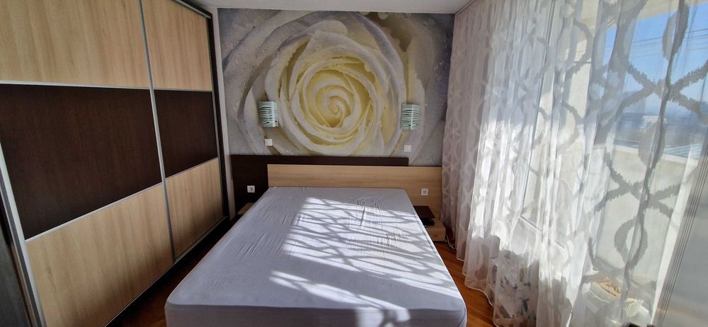 Обзавеждане за спалня без матрак