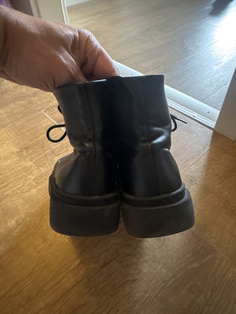 Bocanci (ghete) de piele, Zara, 35
