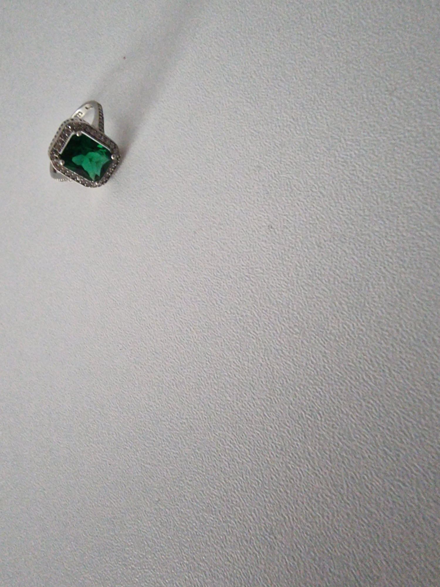 Inel argint piatră verde smarald