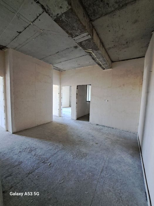 Buxara city.da joylashgan 3 xonali qilingan kvartira