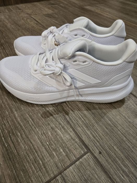 Маратонки  Adidas