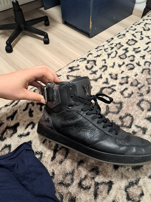 Adidasi de piele louis vitton