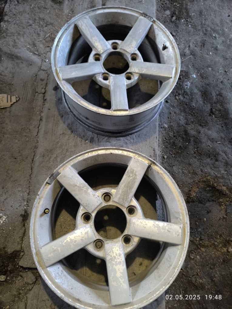 Продам диски на ниву R16