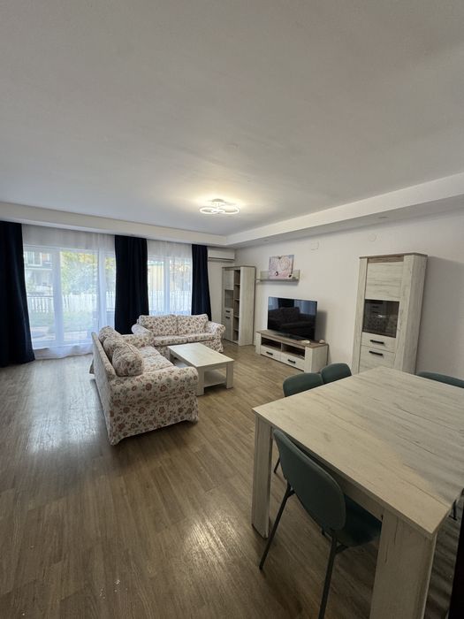 Vila Spatioasa 3 camere Cosmopolis