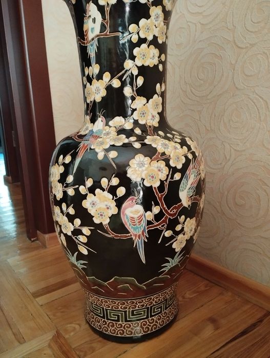 Ваза напольная 1980 годов