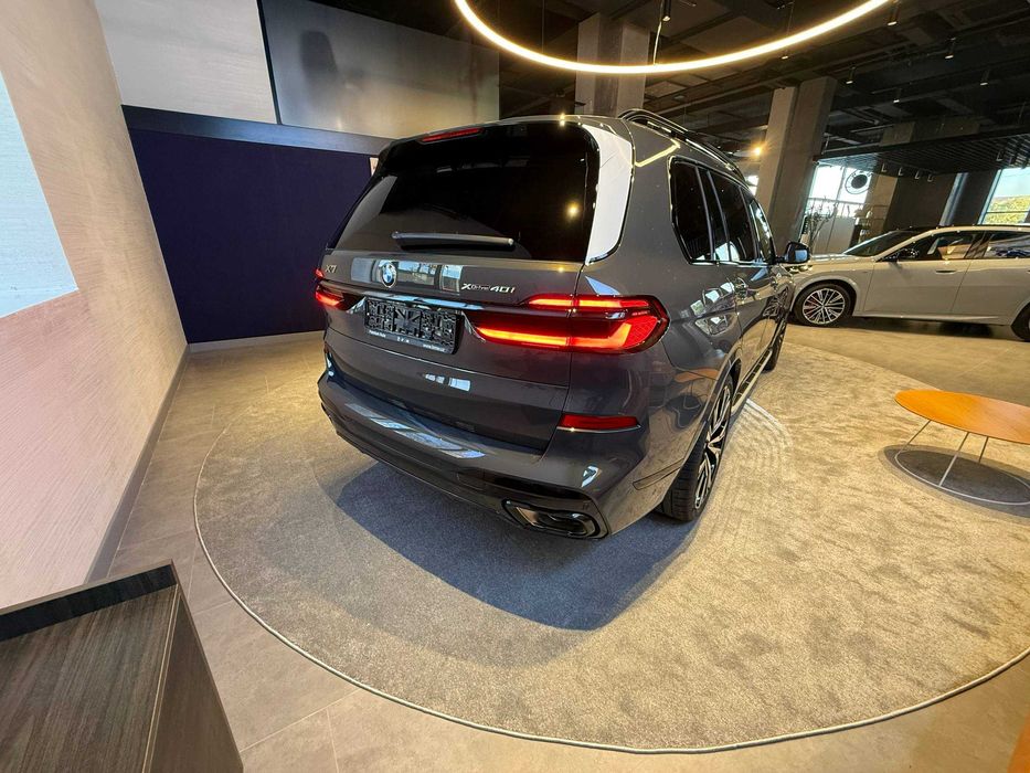 BMW X7 xDrive40i (G07) с гарантий в наличии