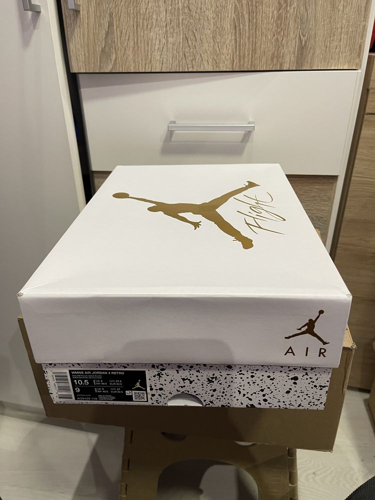 Маратонки Nike Air Jordan 4 Retro Metallic Gold 42.5 LeBron Adidas NBA