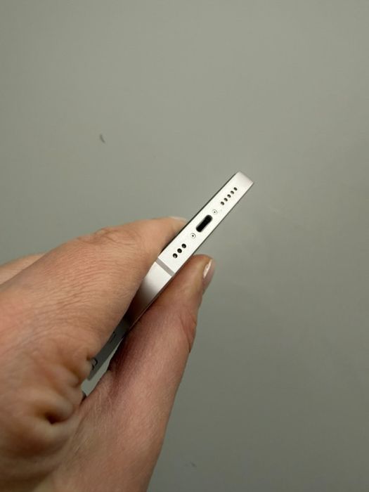 Iphone 13 pink в отлично състояние