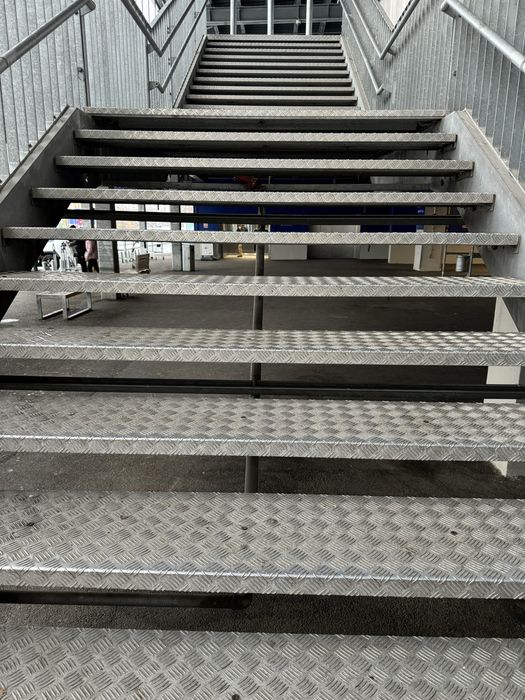 Tabla striata aluminiu trepte/ podine/ coltare