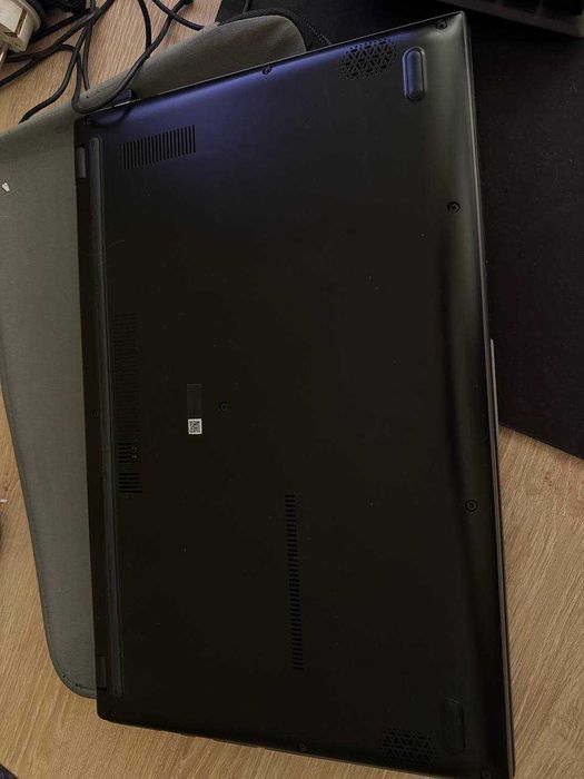 Asus vivobook 15 x512 JAU i3/4/128