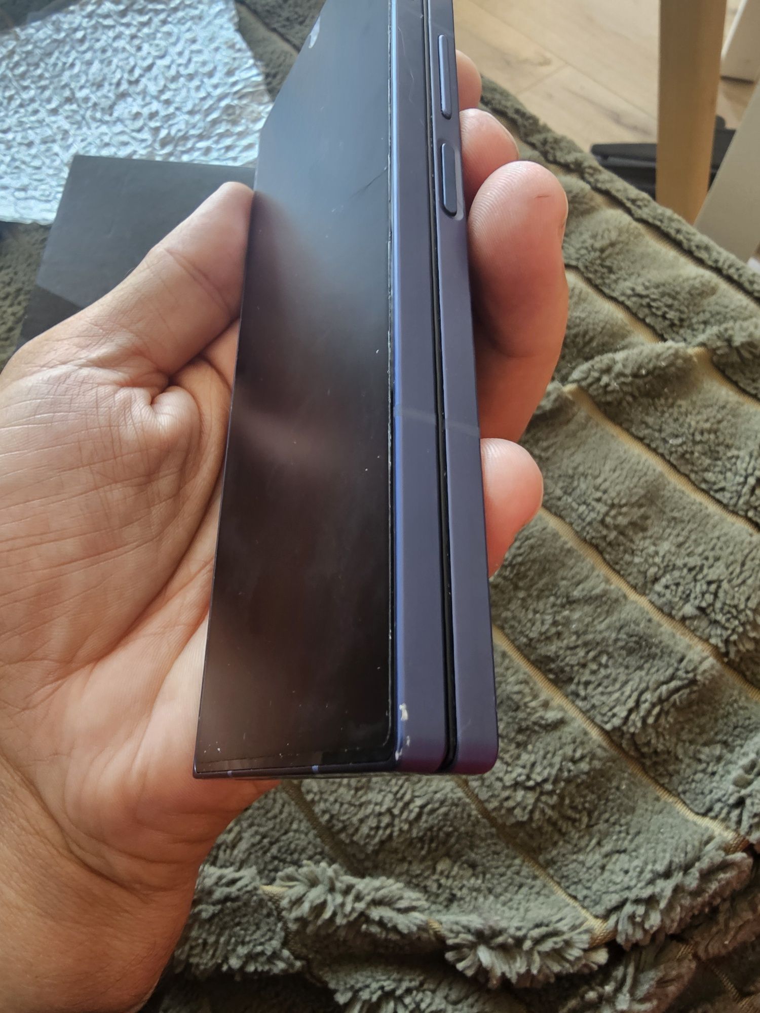Samsung fold6 , 512 почти нов