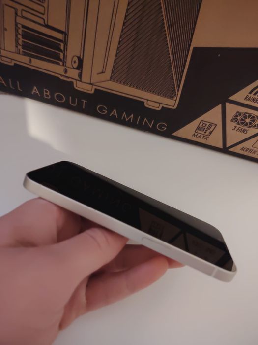 Iphone 13 alb 128gb(negociabil)