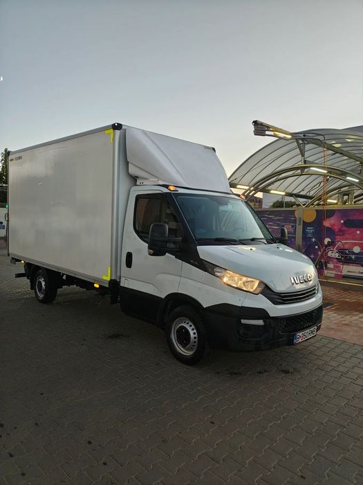 Iveco Daily 35-160 Iveco Daily cub de 8 paleti cu lift hidraulic