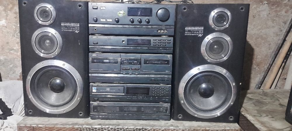 3ta duxofka 1 muzikalni sintir 1 binza pila xammasi 100$