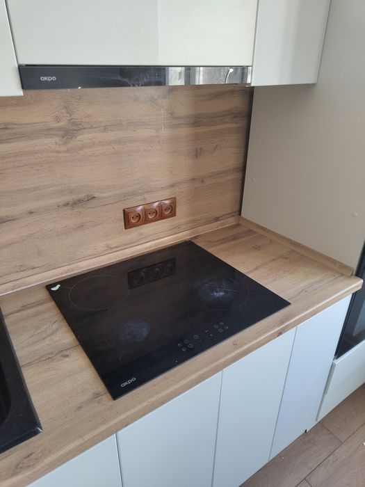 Продам варочную панель электрическую Akpo
