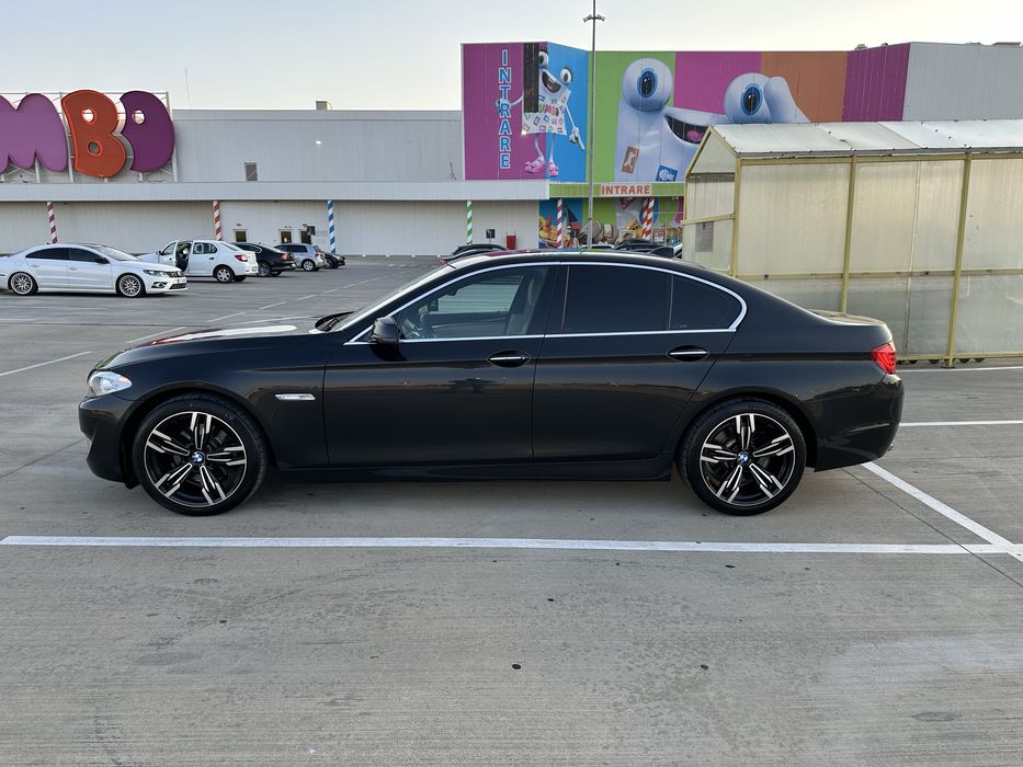 BMW Seria 5 F10 520d