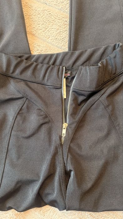 Елегантен модерен клин