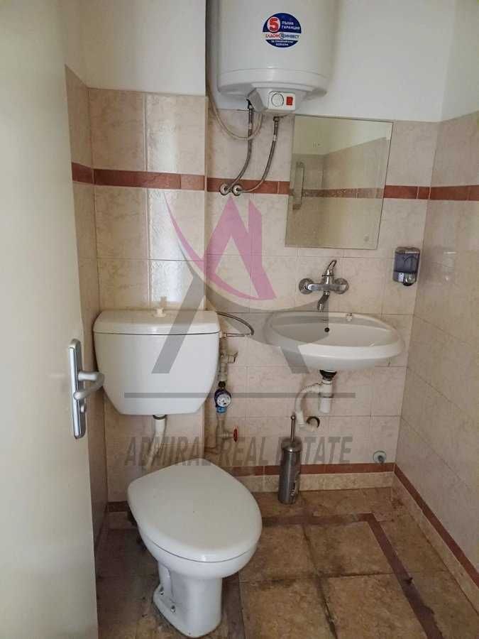 Дава се под наем Офис в Варна, Червен площад - 60 кв.м за 950 € - Снимка #3