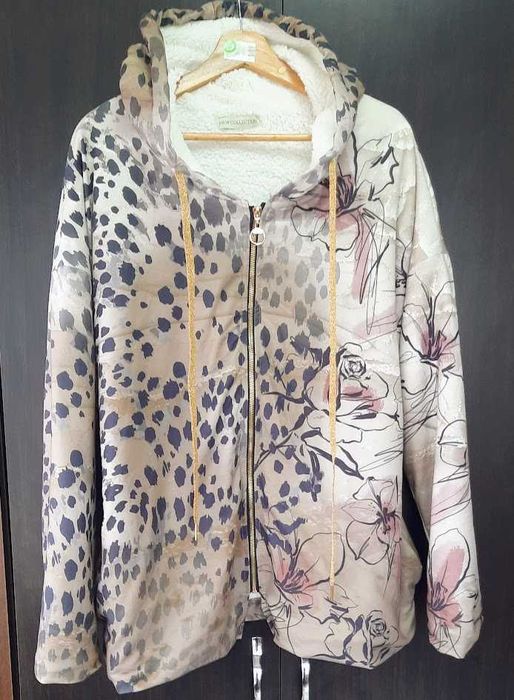 Hanorac damă cu glugă și blăniță în interior