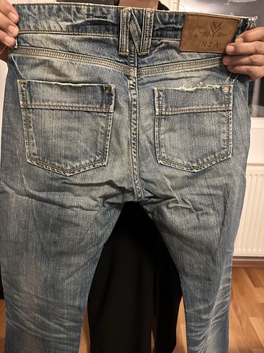 Blugi NZA in stare foarte buna