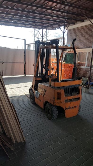 Вилочный погрузчик балканкар