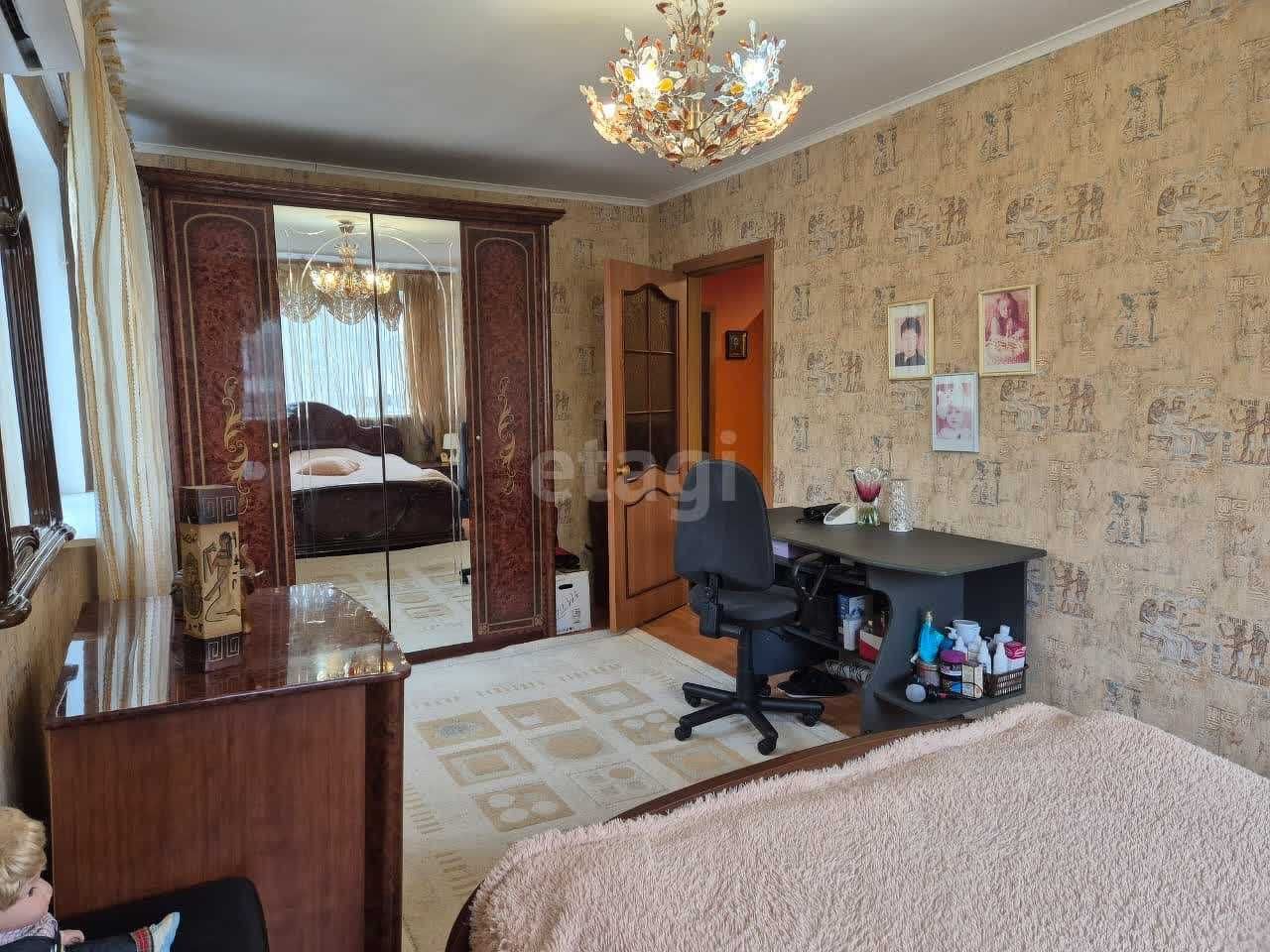 Продам 3 комнатную СОБЕС Центр
