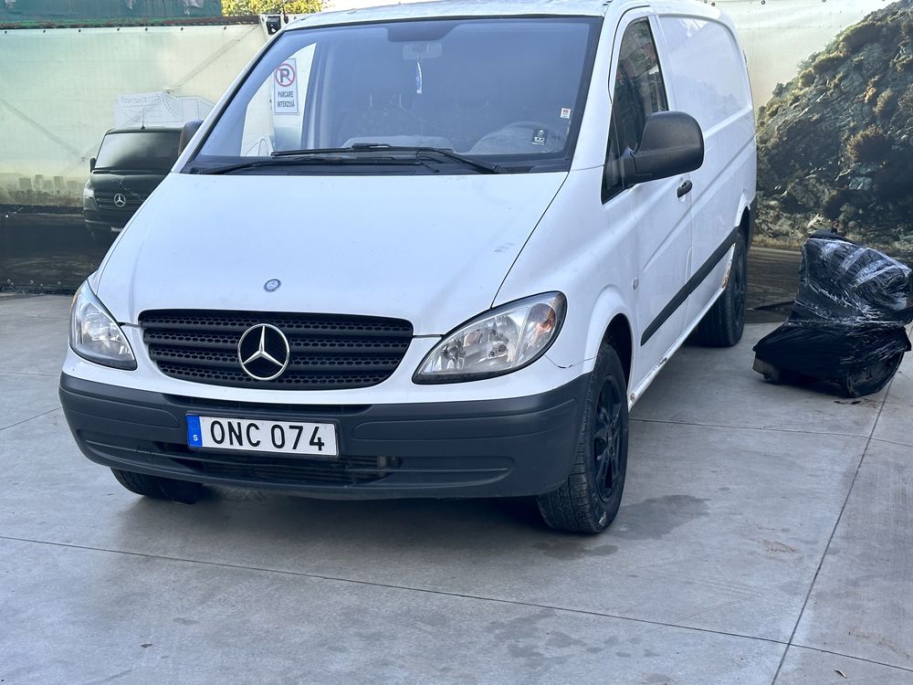 Dezmembrez Mercedes Vito an 2004/2011 motor 2.2 CDI