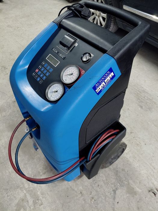 Станция/Машина за зареждане на климатици R134A Ecotechnics eck1800